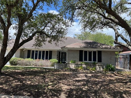 462 Poenisch Dr, Corpus Christi, TX, 78412-2712 | Card Image