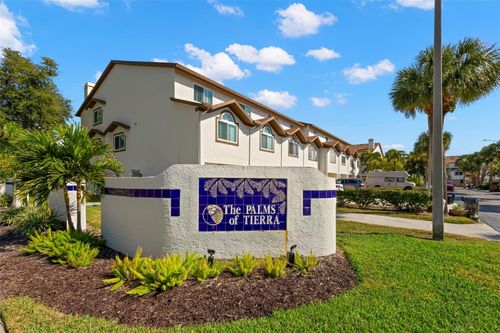 391 Madeira Cir, TIERRA VERDE, FL, 33715-1986 | Card Image