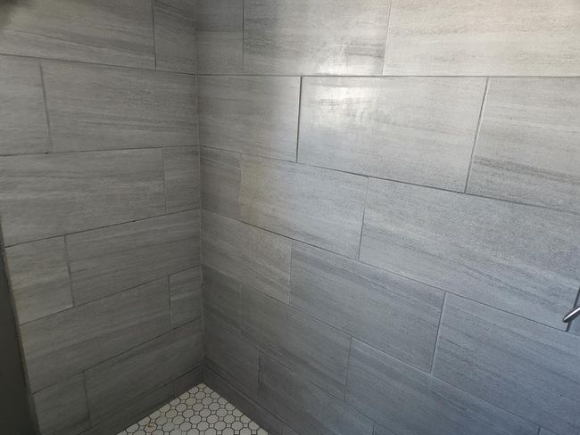 Shower | Image 17