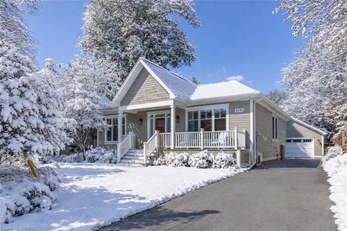 2195 Courtland Dr, Burlington, ON, L7R1S2 | Card Image