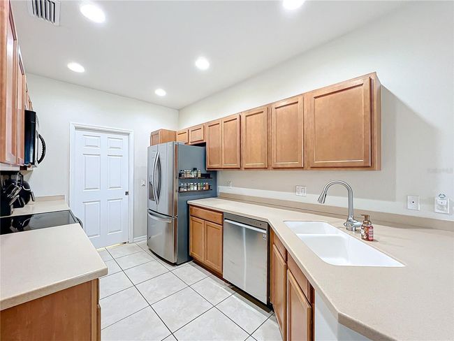 APT-104 - 3730 82 Nd Avenue Cir E, Townhouse with 3 bedrooms, 3 bathrooms and null parking in SARASOTA FL | Image 25