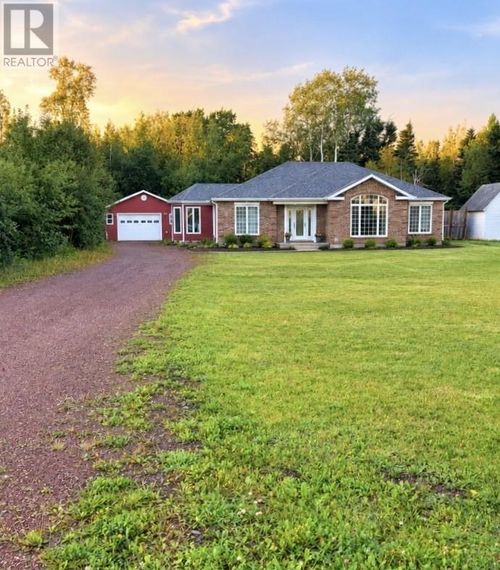 379 Grenfell Heights, House with 3 bedrooms, 2 bathrooms and null parking in Grand Falls Windsor NL | Card Image