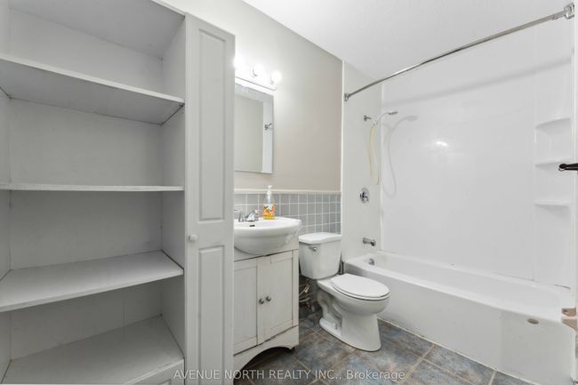 34J - 1958 Jasmine Cres, Condo with 4 bedrooms, 2 bathrooms and 1 parking in Gloucester ON | Image 15