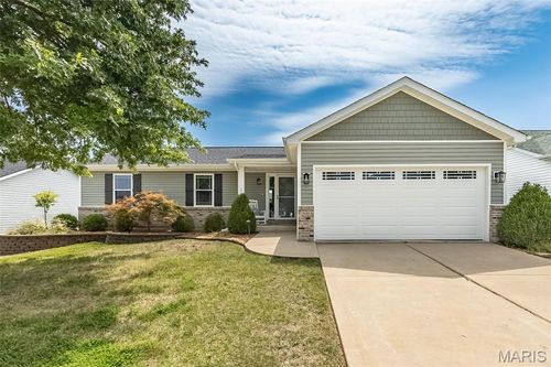 46 Tulip Bend Dr, Wentzville, MO, 63385-3043 | Card Image