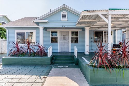 1125 N Heliotrope Dr, Los Angeles, CA, 90029 | Card Image