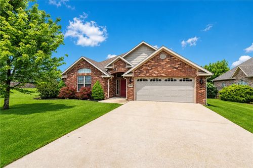 1001 Tarah Knolls Cir, Centerton, AR, 72719-9031 | Card Image