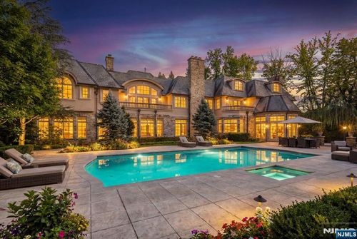 11 Elden Dr, Saddle River, NJ, 07458-2808 | Card Image