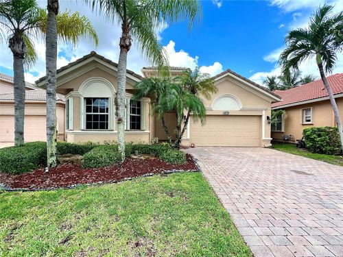 7200 Veneto Dr, Boynton Beach, FL, 33437-3740 | Card Image