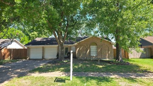 3223 Cedarmont Dr, La Porte, TX, 77571-4022 | Card Image