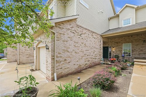 5905 High Point Ct, Brighton, MI, 48116-8065 | Card Image