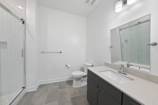 Bathroom | Image 19