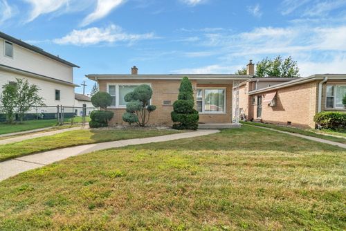 8844 S Francisco Ave, Evergreen Park, IL, 60805-1248 | Card Image