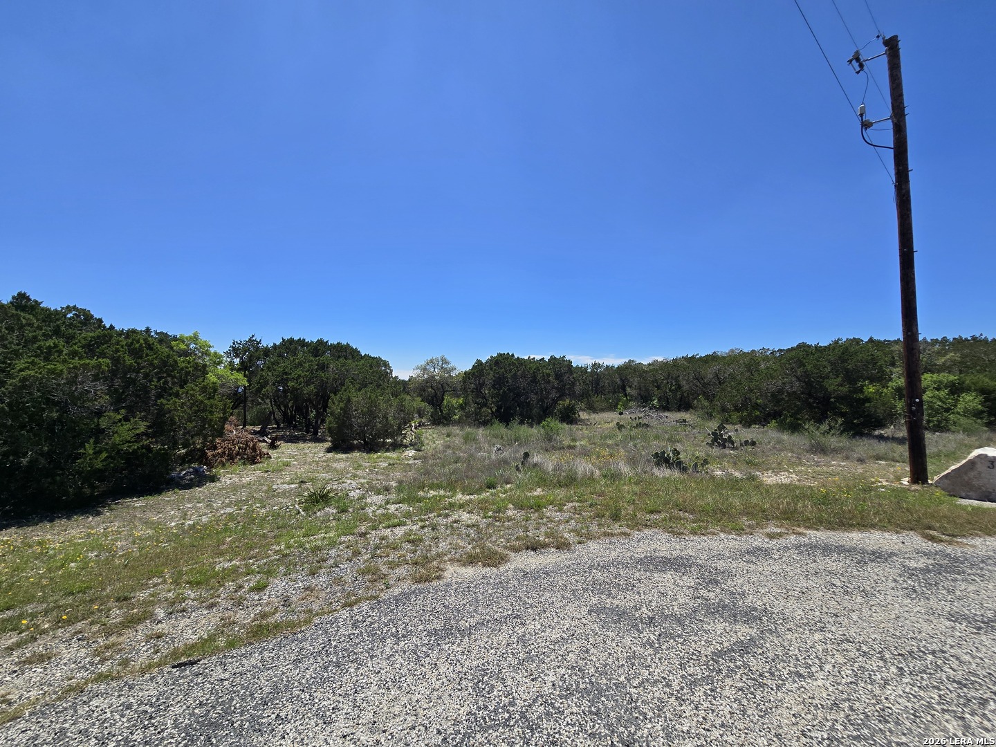 Land in Mico 4