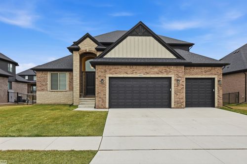 19805 Joy Dr, Macomb, MI, 48042-3715 | Card Image
