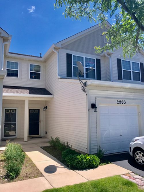 2903 Falling Waters Dr, Lindenhurst, IL, 60046-6777 | Card Image