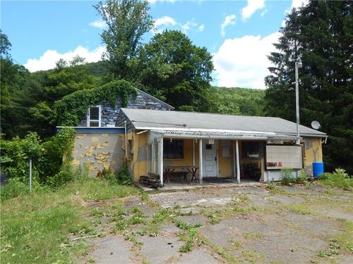 2338 State Route 352, Elmira, NY, 14903-7952 | Card Image