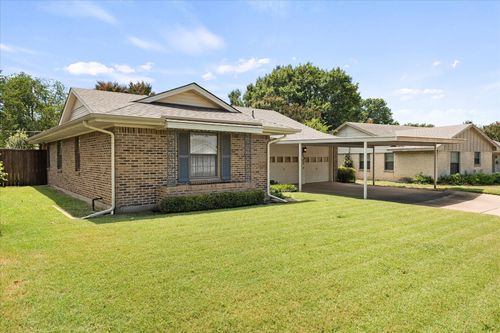 11114 Quail Run St, Dallas, TX, 75238-3822 | Card Image