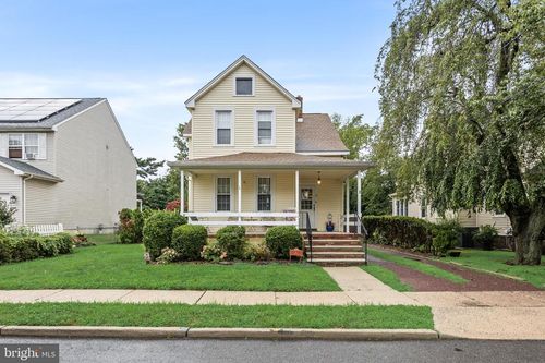 6 Bunting Ave, BURLINGTON, NJ, 08016-3724 | Card Image