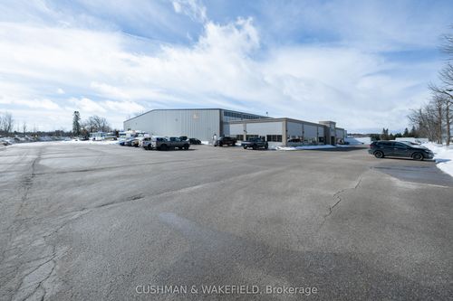 111 Ellis Dr, Barrie, ON, L4N8Z3 | Card Image