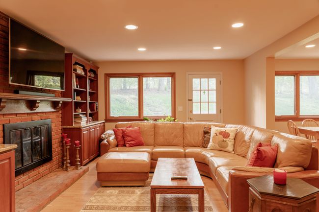 2166 Brenthaven Dr, House other with 4 bedrooms, 3 bathrooms and null parking in Bloomfield Hills MI | Image 10