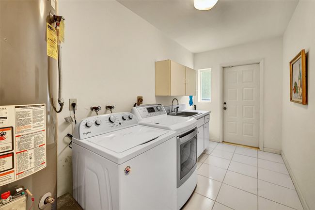 11000 Sw 75 Th Ct, House other with 5 bedrooms, 3 bathrooms and null parking in Pinecrest FL | Image 38