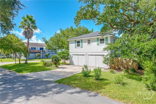409 Miller Ave, Tybee Island, GA, 31328-9664 | Card Image