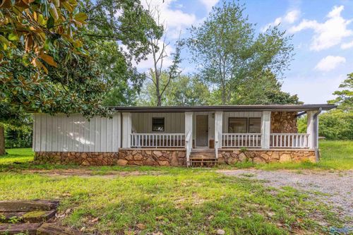 187 Drach Pl Ne, Huntsville, AL, 35810-6450 | Card Image