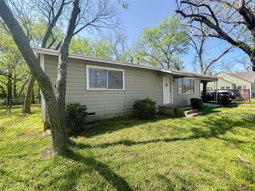 308 S Sherman St, Pilot Point, TX, 76258-4260 | Card Image