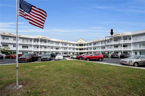 apt-64-2428 Columbia Dr, CLEARWATER, FL, 33763-3409 | Card Image