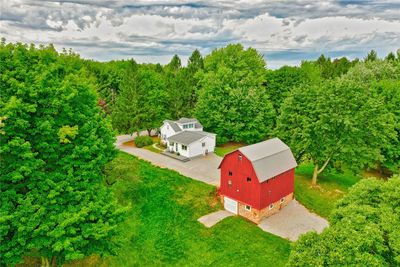 View of the house and barn. | Image 1