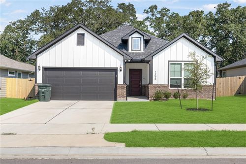 2399 Lightfoot Ln, Bryan, TX, 77803-1933 | Card Image