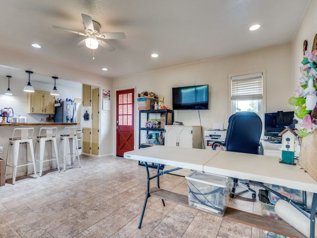 541 S Highway 67, House other with 3 bedrooms, 3 bathrooms and null parking in Cedar Hill TX | Image 14