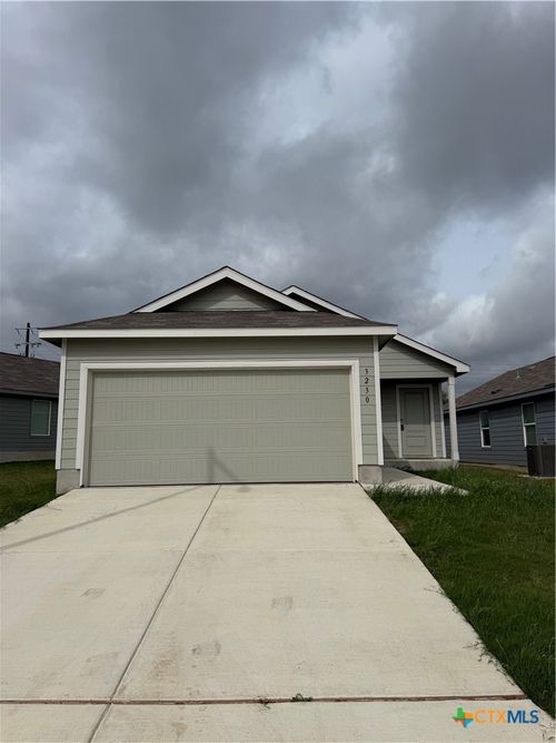 3230 Mound Rdg, New Braunfels, TX, 78130-8521 | Card Image