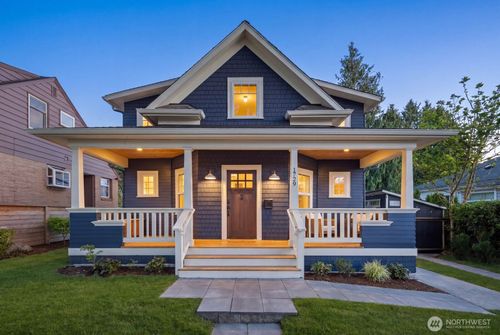 1729 41st Ave Sw, Seattle, WA, 98116-2001 | Card Image