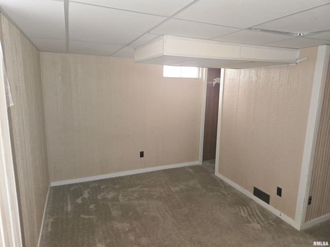 502 N 5 Th St, House other with 3 bedrooms, 1 bathrooms and null parking in Eldridge IA | Image 29