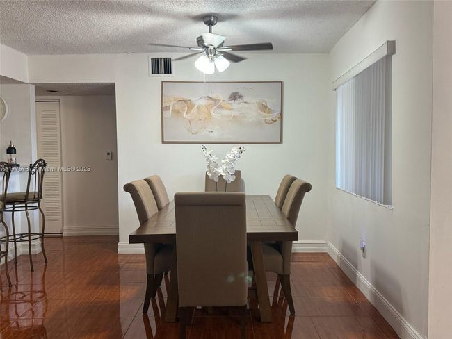 APT-101 - 18890 Nw 57 Th Ave, Condo with 2 bedrooms, 2 bathrooms and null parking in Hialeah FL | Image 8