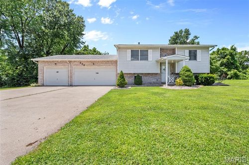 229 Chouteau Pt, Pontoon Beach, IL, 62040-6709 | Card Image