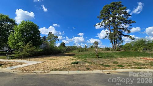 1810 Wilton Gate Dr, Charlotte, NC, 28262-1039 | Card Image