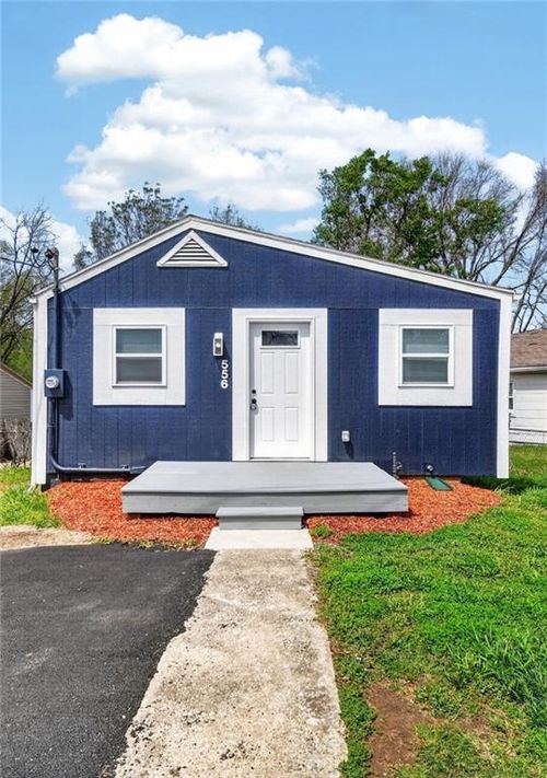 556 S Carlisle Dr, Sugar Creek, MO, 64054-1070 | Card Image