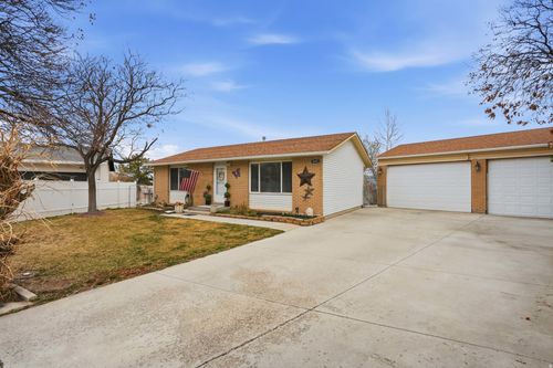 3847 S Westgate Cir, Magna, UT, 84044-2622 | Card Image