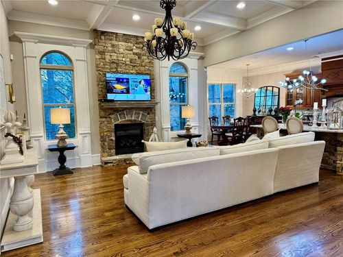 802 Jamont Cir, Johns Creek, GA, 30022-7681 | Card Image