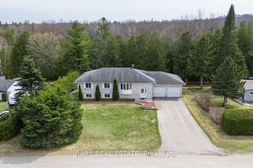 8977 Boyne River Rd, Everett, ON, L0M1J0 | Card Image