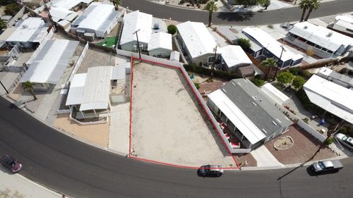 73281 Colonial Dr, Thousand Palms, CA, 92276-3709 | Card Image