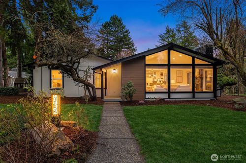 14020 Ne 62nd Street, Redmond, WA, 98052 | Card Image