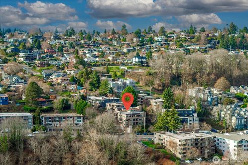 apt-102-2551 Thorndyke Ave W, Seattle, WA, 98199-3587 | Card Image