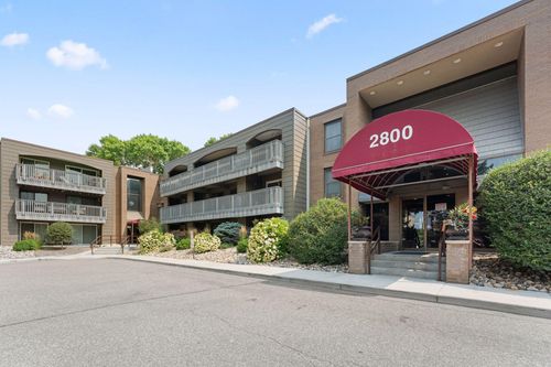 313-2800 Hamline Ave N, Roseville, MN, 55113-1760 | Card Image