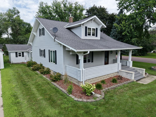 1072 1st Ave, Westbrook, MN, 56183-9785 | Card Image