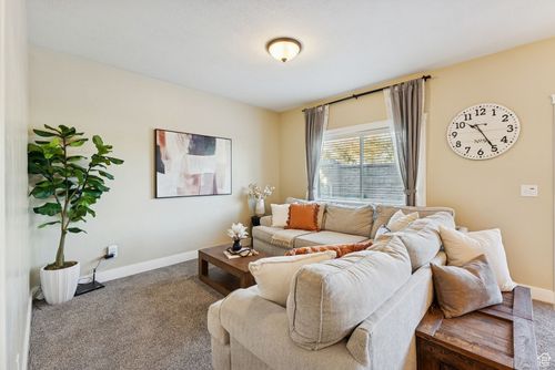 6660 W Ryker Ln, Midvale, UT, 84047 | Card Image