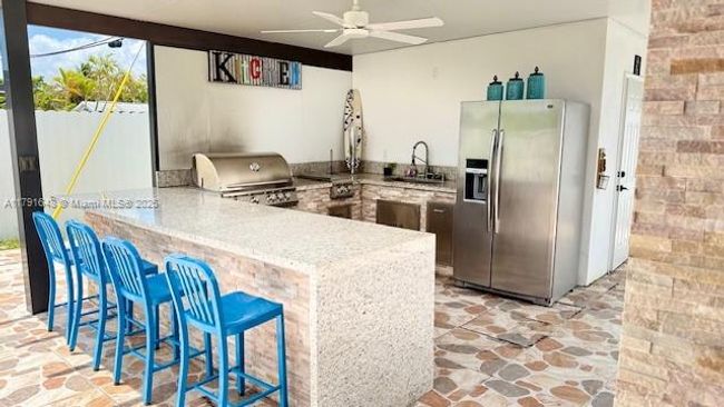 16210 Sw 97 Th Ct, House other with 4 bedrooms, 4 bathrooms and null parking in Miami FL | Image 8