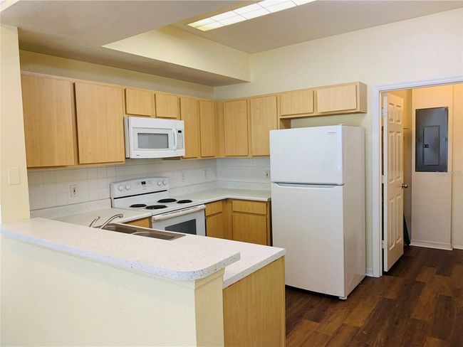 APT-107 - 1980 Erving Cir, Condo with 2 bedrooms, 2 bathrooms and null parking in Ocoee FL | Image 4